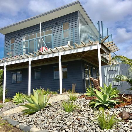 Oceans 8 - Mangawhai Heads Holiday Home エクステリア 写真