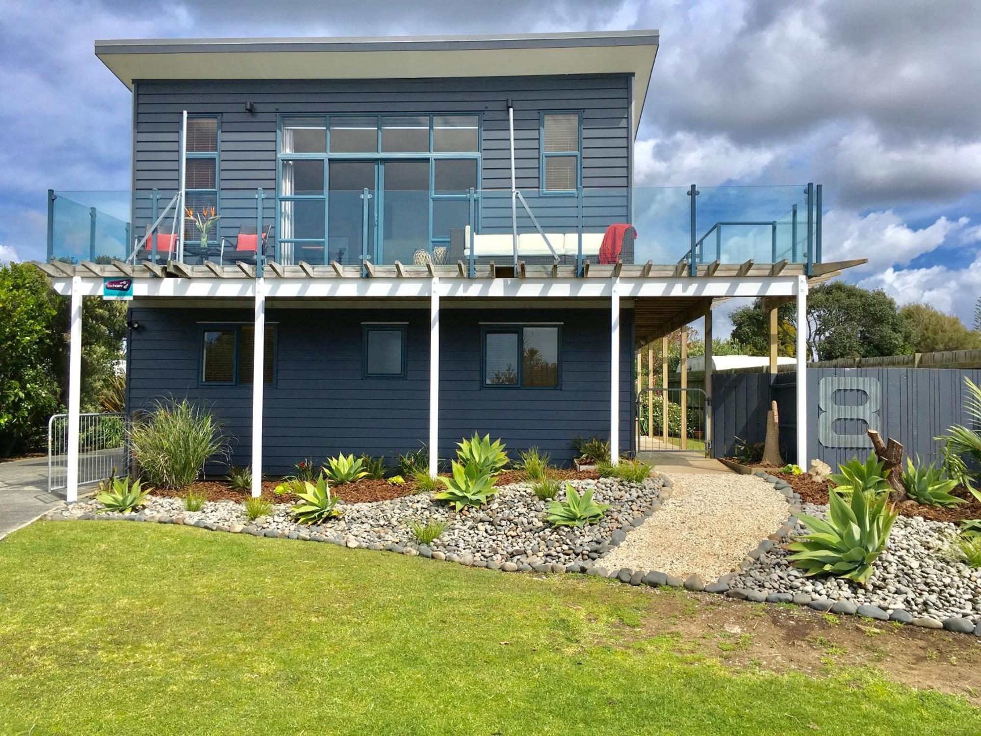 Oceans 8 - Mangawhai Heads Holiday Home エクステリア 写真