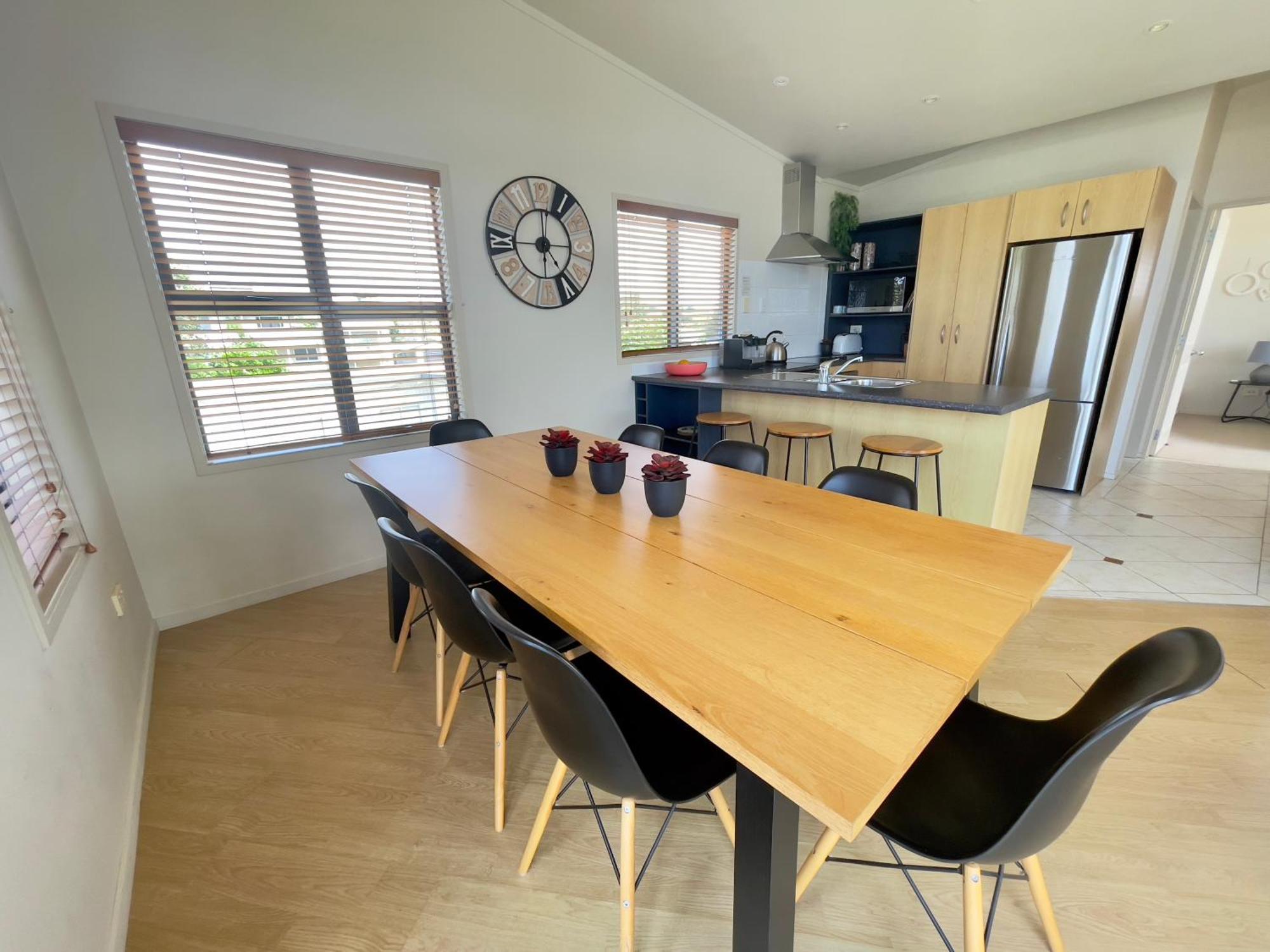 Oceans 8 - Mangawhai Heads Holiday Home エクステリア 写真